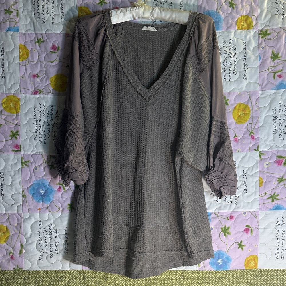 in loom V-Neck top in Taupe brown sz L - Picture 2 of 13